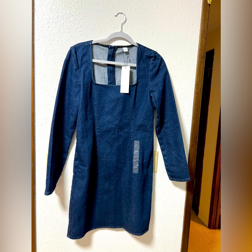 Beautiful jeans dress: Calvin Klein: Medium : Brand new